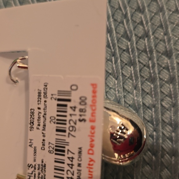 NINE WEST BRAND WOMEN'S FASHION JEWELRY SILVERTONE EARRINGS BUNDLE OF 2 PAIR - Picture 8 of 9